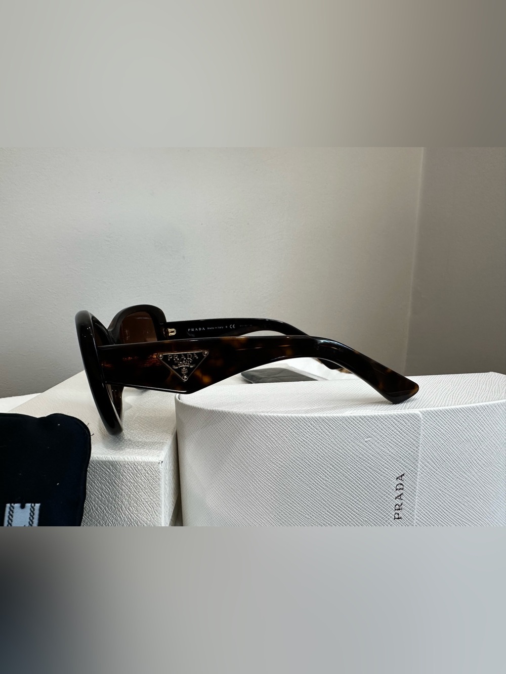 AUTHENTIC PRADA HERITAGE POLARIZED SUNGLASSES. HAVANA BROWN. WORN ONCE!! - Picture 11 of 15